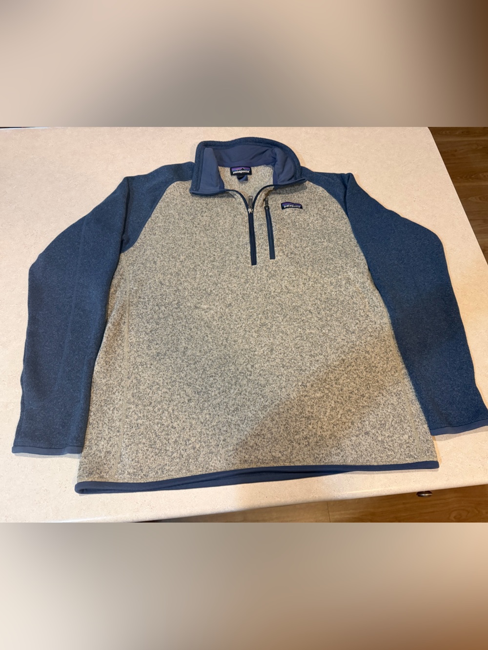 Patagonia Men's Two-Tone Gray & Navy Quarter-Zip Fleece Sweater